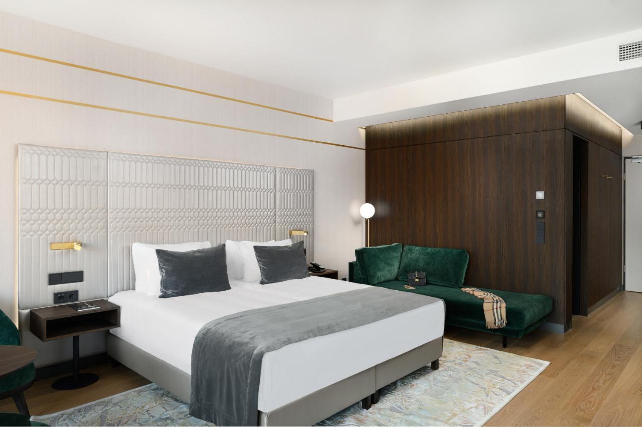 Emerald Downtown Luxury Suites By Continental Group Budapest Eksteriør billede