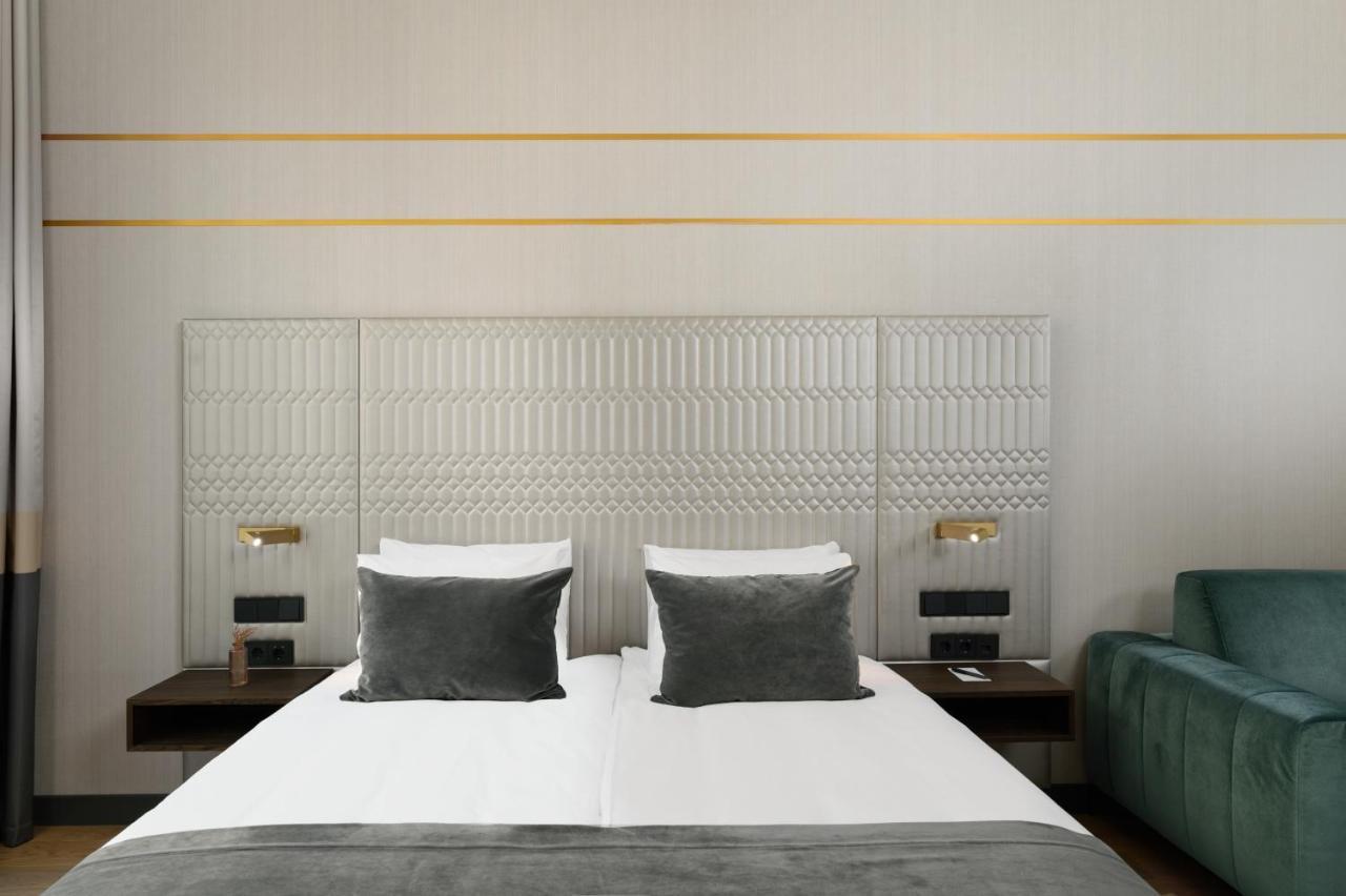 Emerald Downtown Luxury Suites By Continental Group Budapest Eksteriør billede