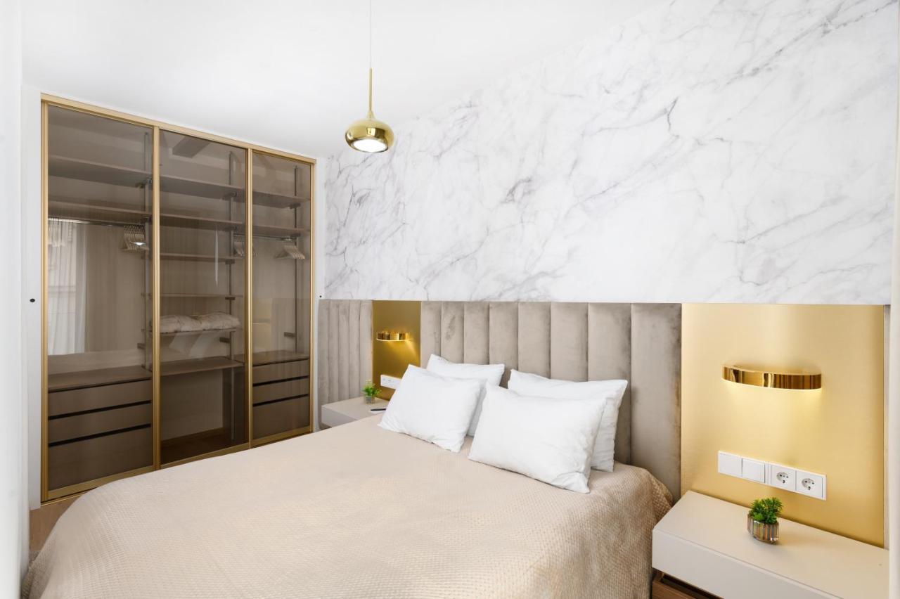 Emerald Downtown Luxury Suites By Continental Group Budapest Eksteriør billede